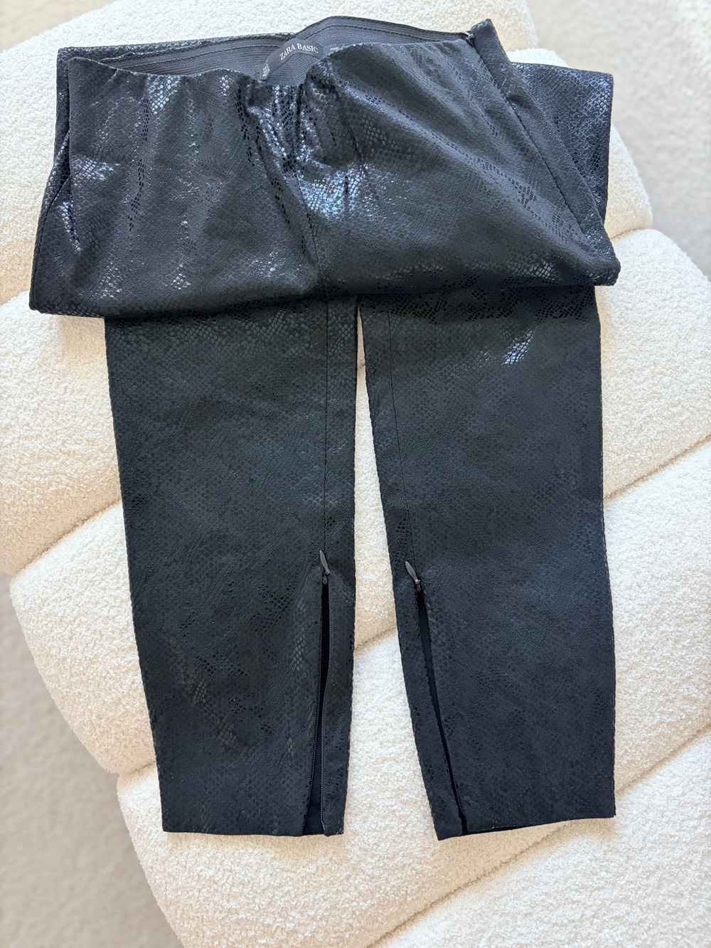 NWOT Zara Faux Snake-Print Leggings Black Size Small - Picture 6 of 6
